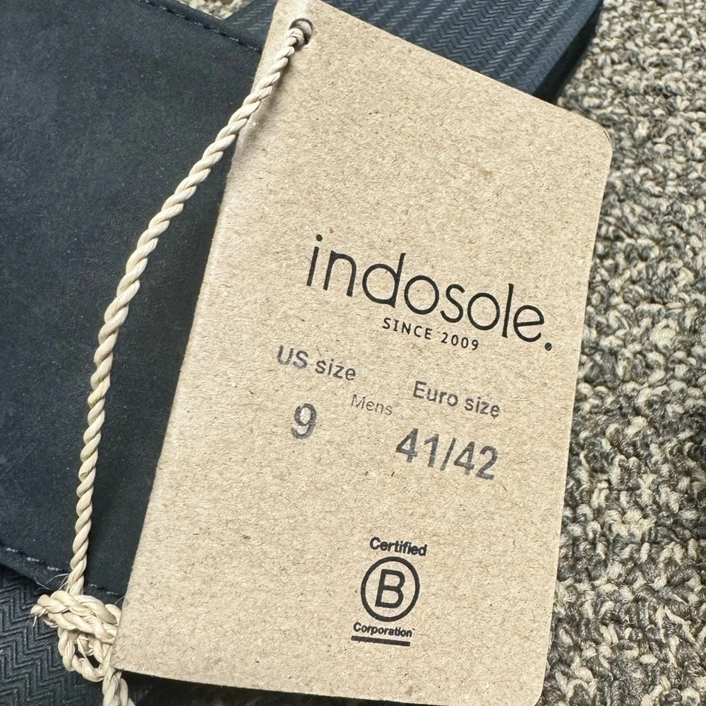 Men’s Indosole Slides - Recycled Tire Soles Black NWT come with box size 12